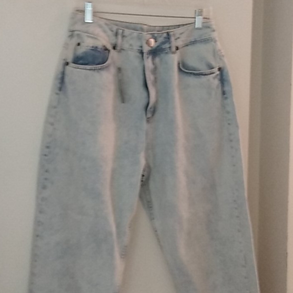 ASOS Light Wash High-Rise Mom Jeans